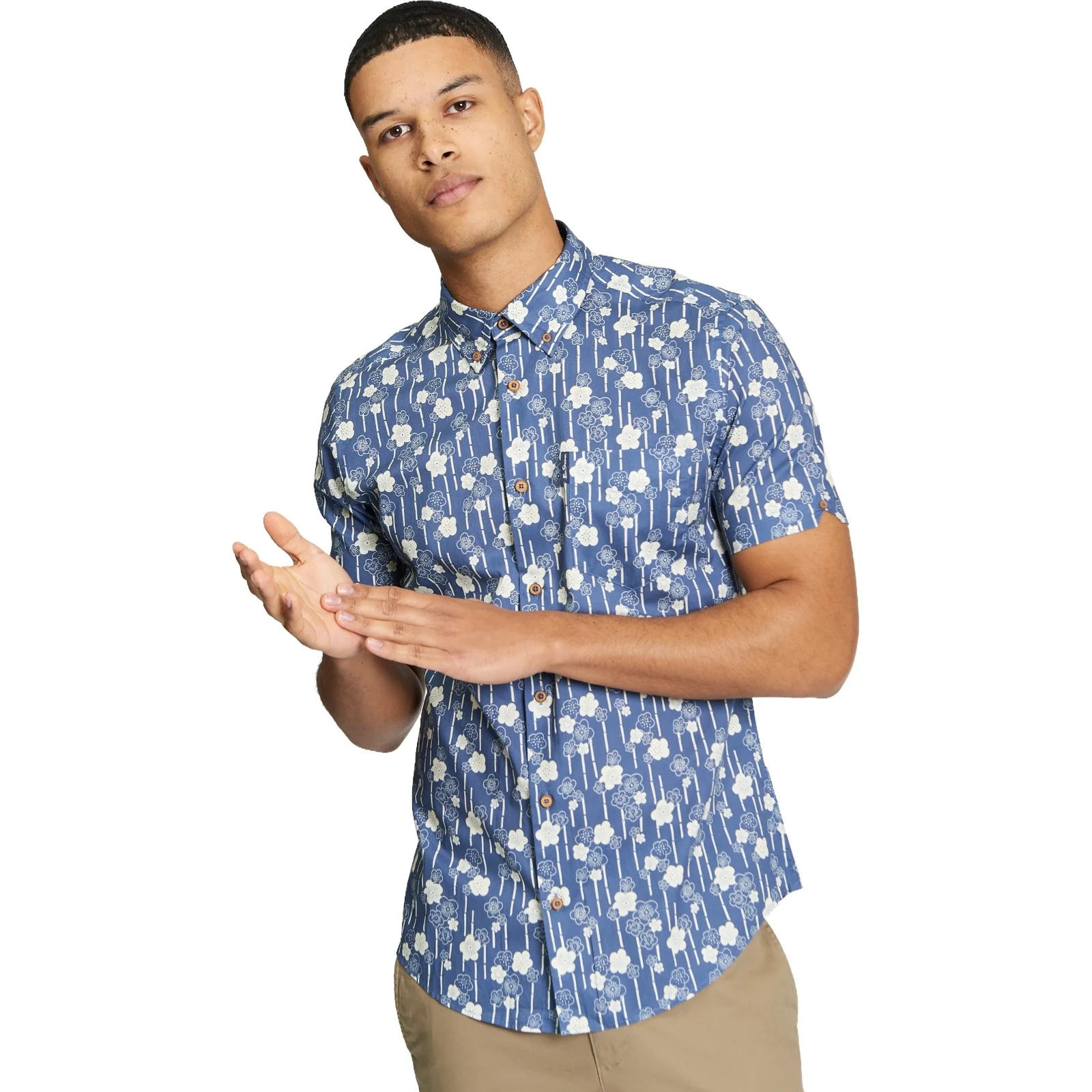 Ben Sherman Mens Floral Bamboo Print Short Sleeve Shirt