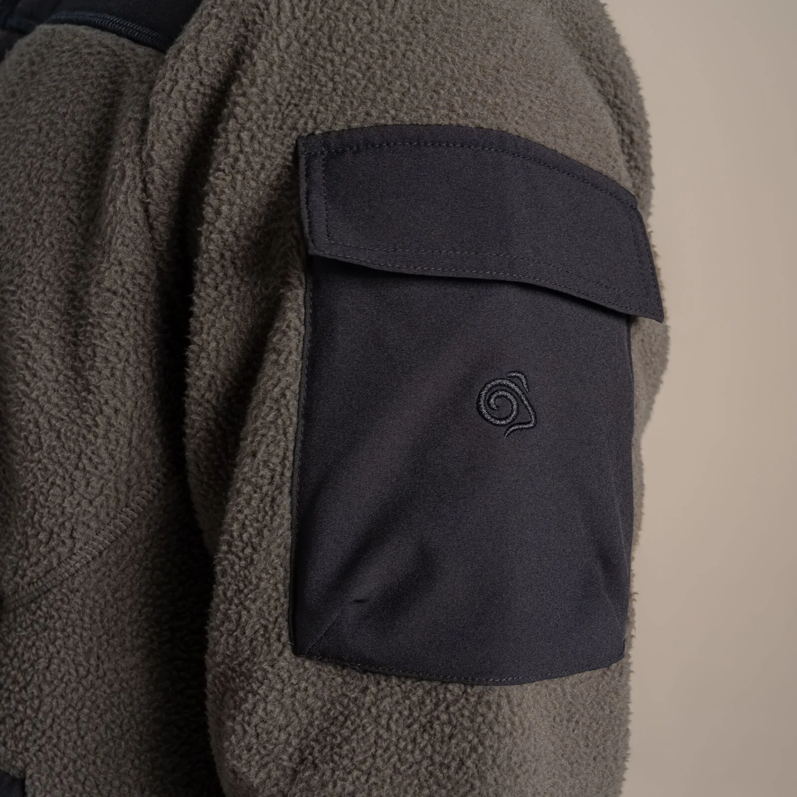 Craghoppers Mens Braefell Borg Full Zip Fleece - Image 11