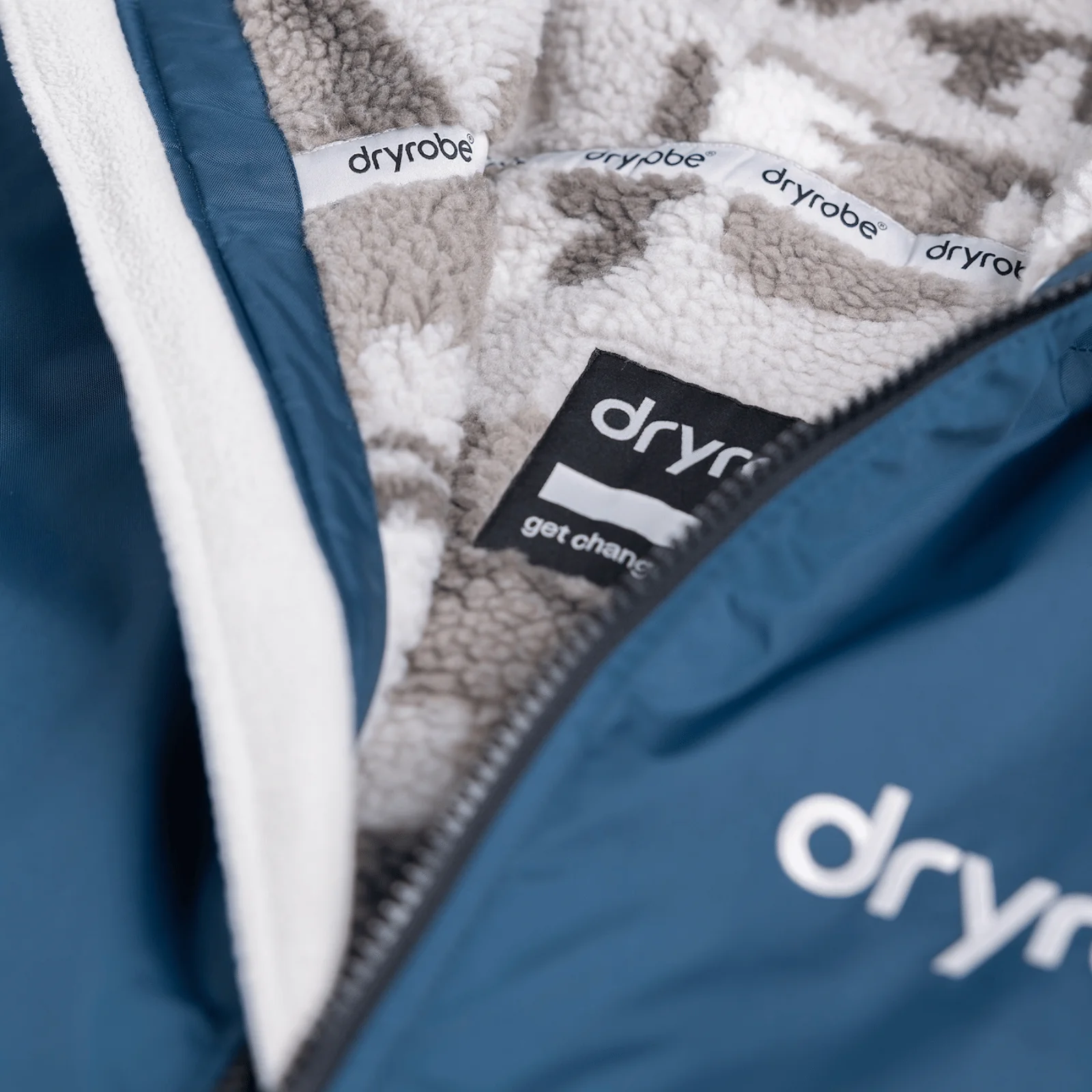 dryrobe Advance Long Sleeve Changing Robe - Image 181