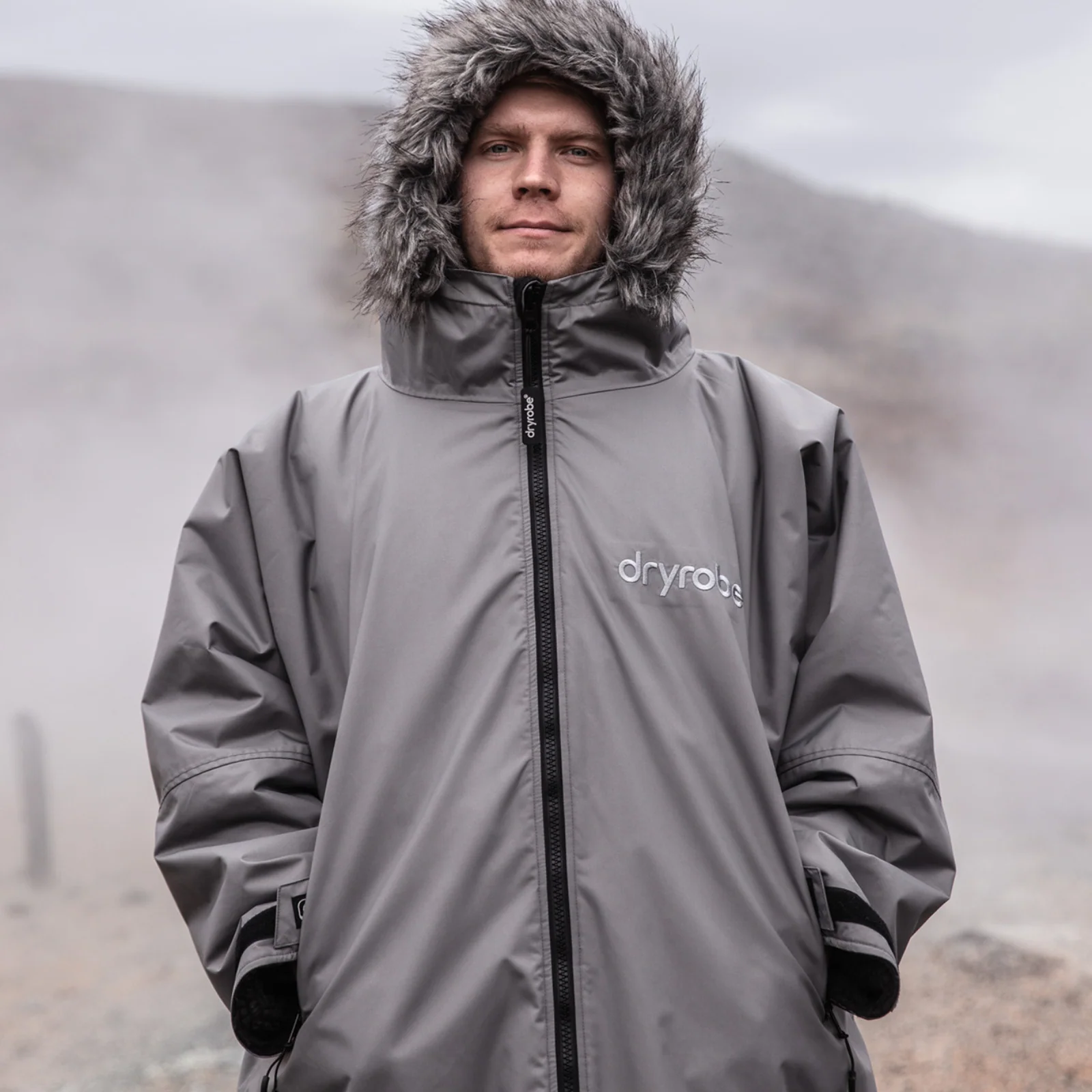 dryrobe Alpine Range Advance Long Sleeve Changing Robe - Image 17