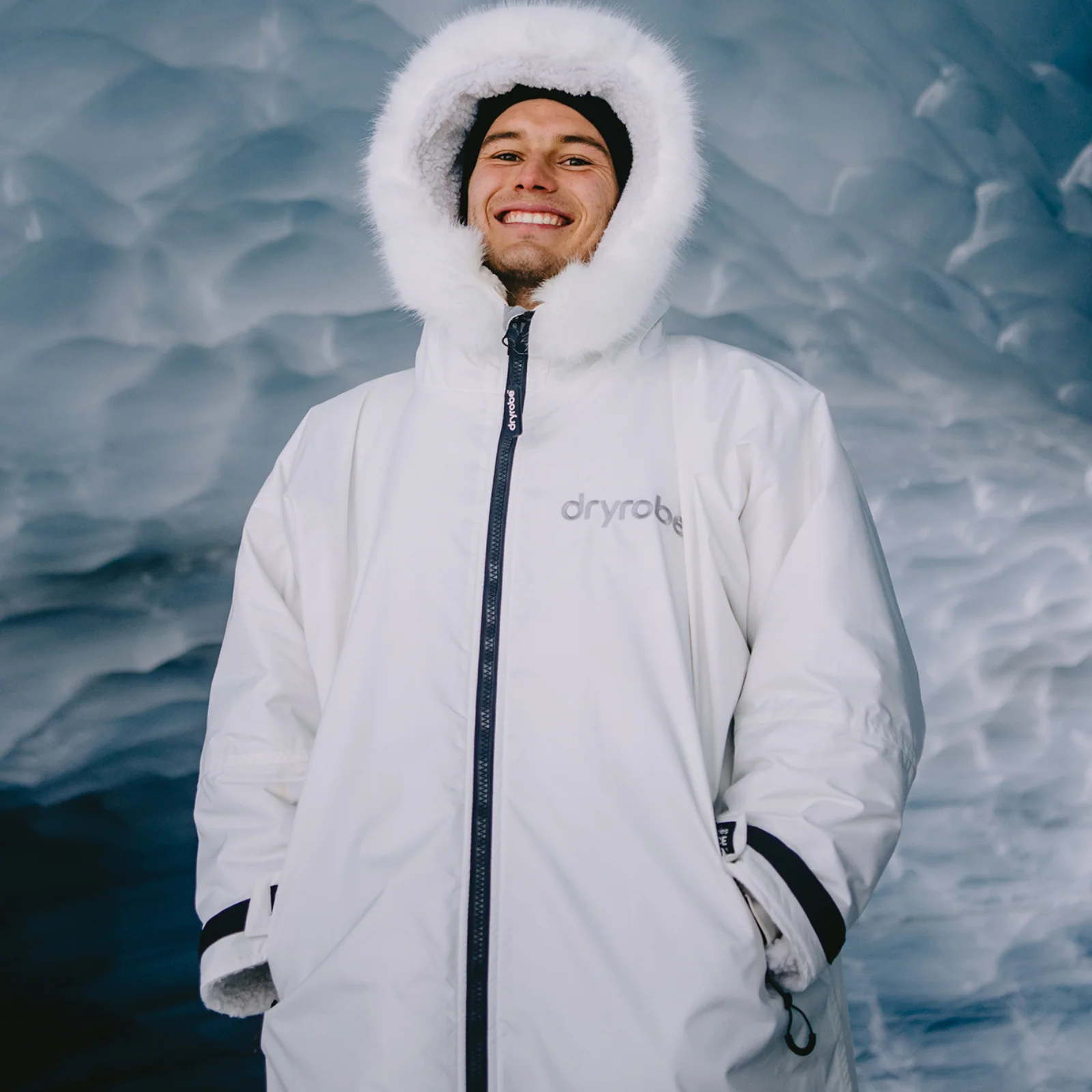 dryrobe Alpine Range Advance Long Sleeve Changing Robe - Image 19