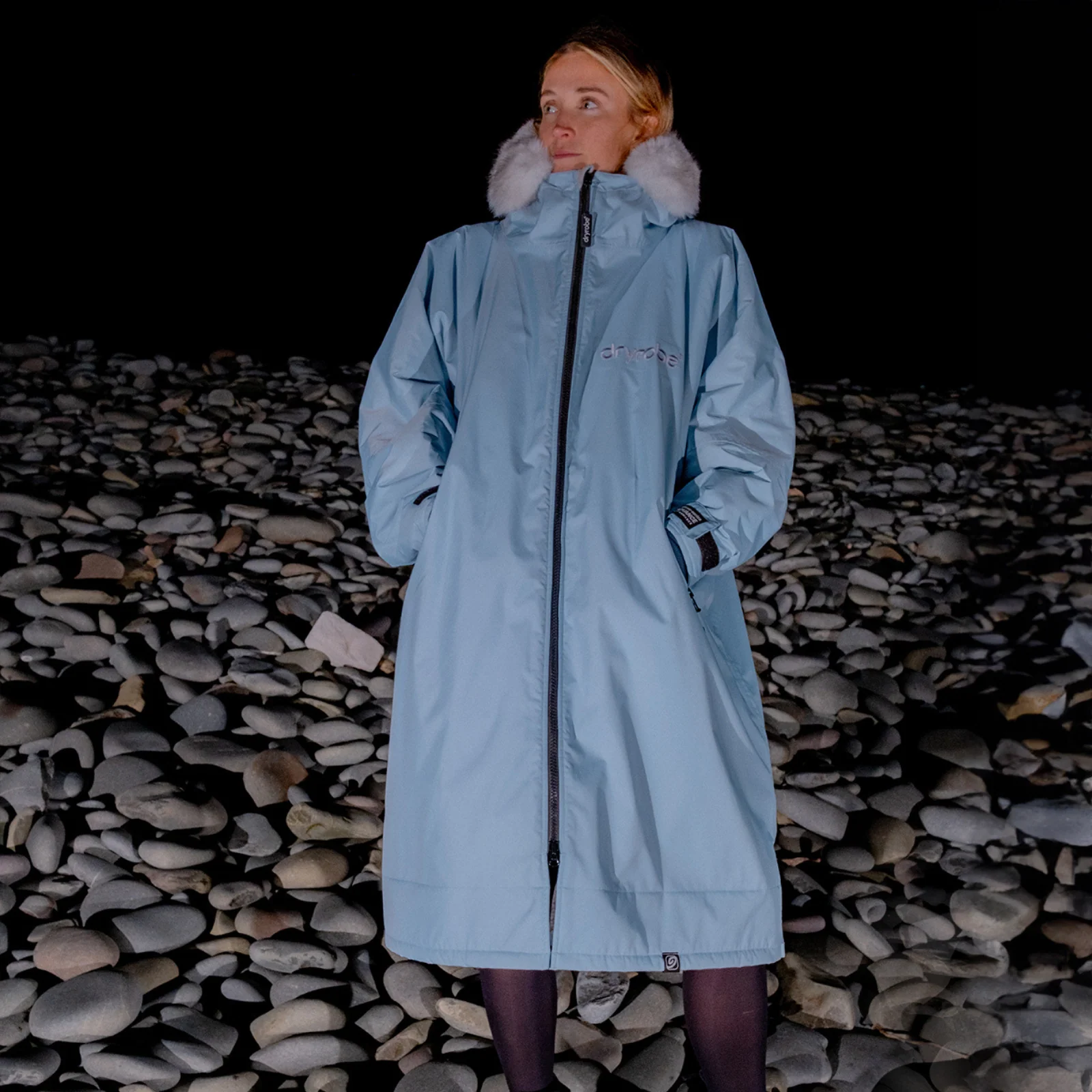 dryrobe Alpine Range Advance Long Sleeve Changing Robe - Image 24
