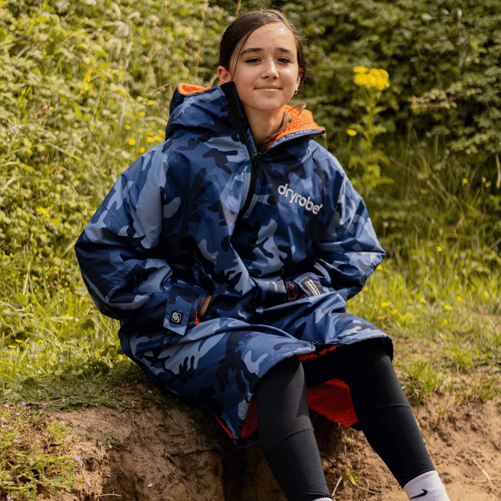 dryrobe Kids Advance Long Sleeve Changing Robe - Image 68