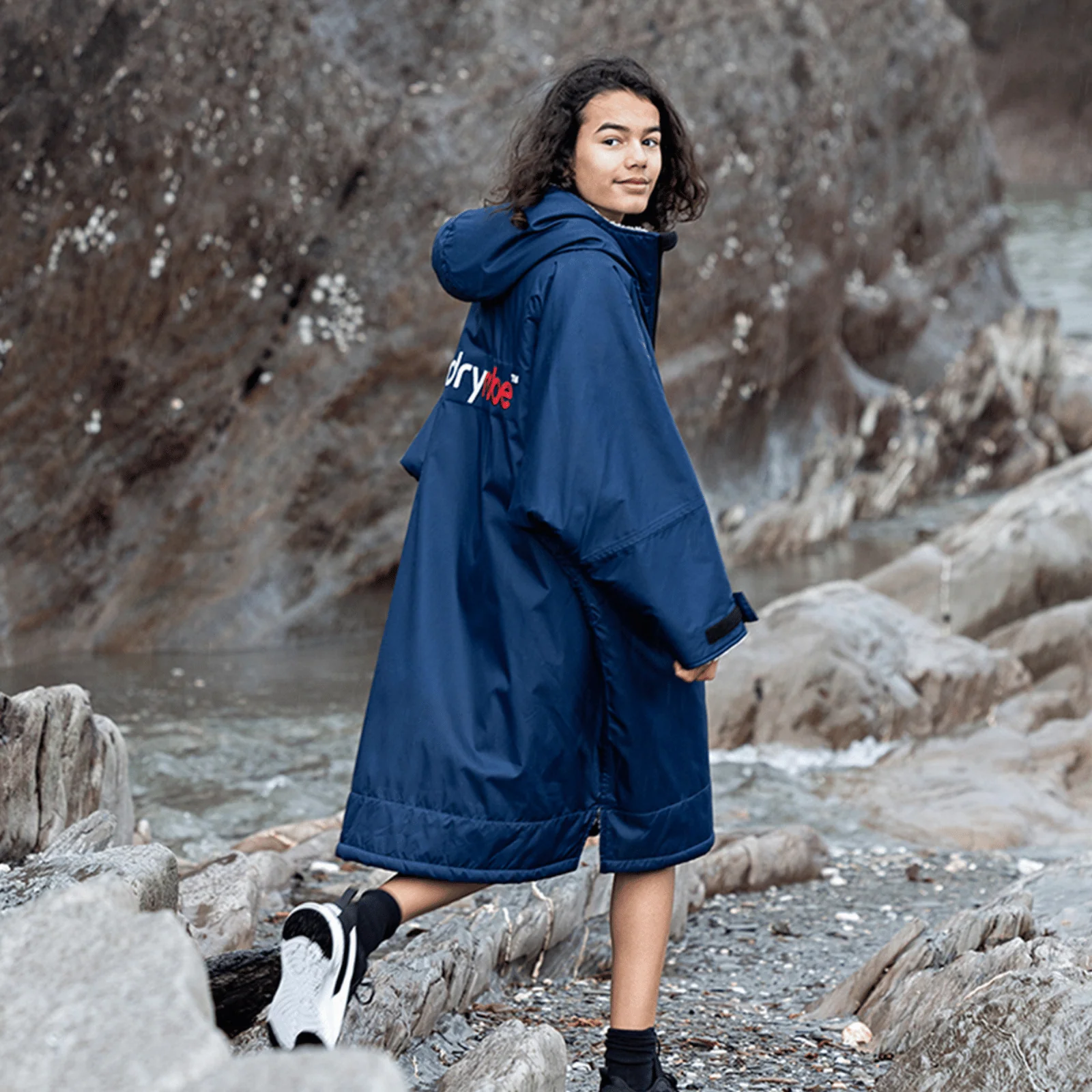 dryrobe Kids Advance Long Sleeve Changing Robe - Image 73