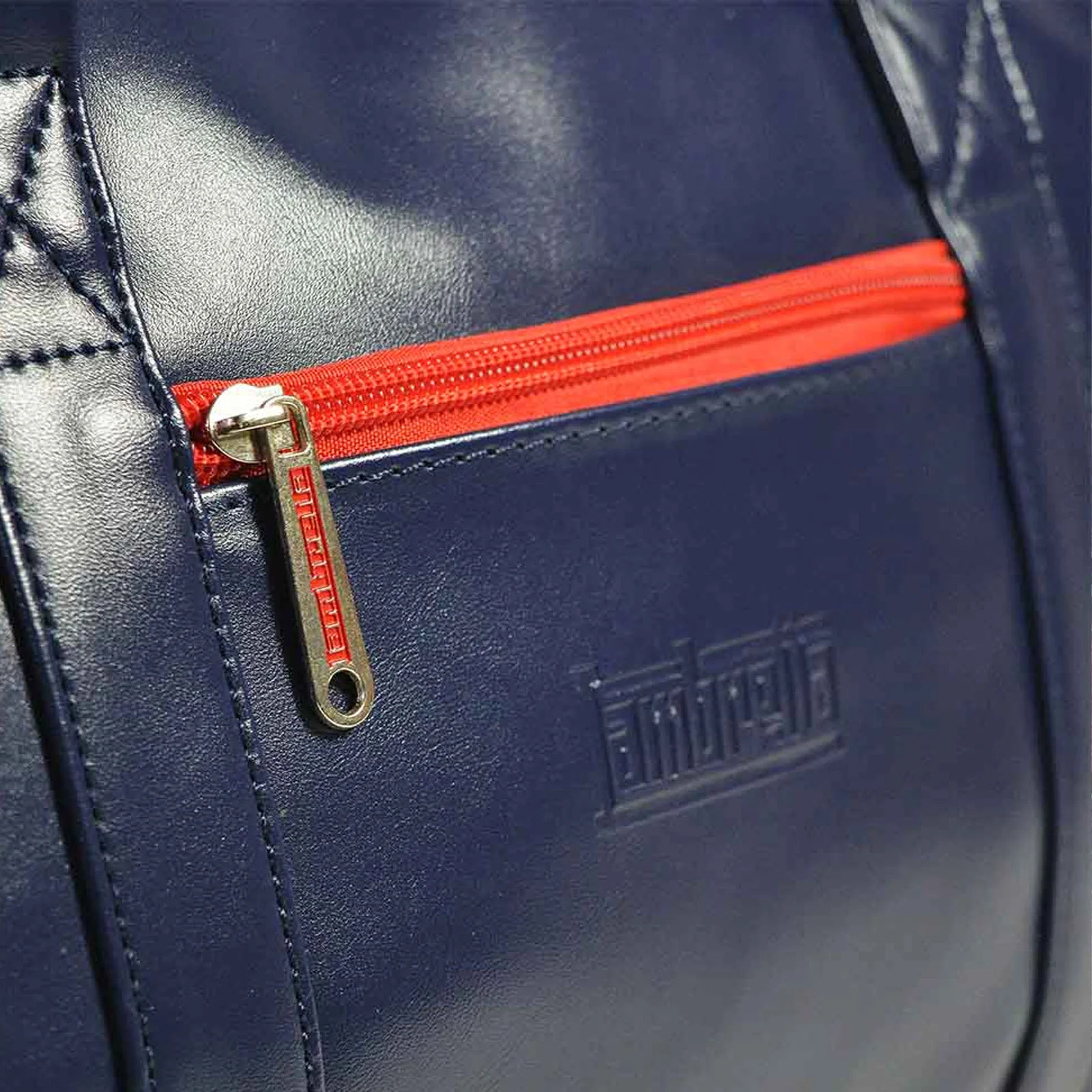 Lambretta Mens Retro Sports Zipped Faux Leather Duffle Bag - Image 17