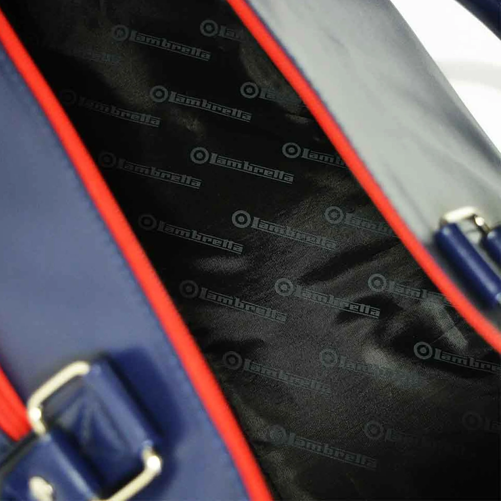 Lambretta Mens Retro Sports Zipped Faux Leather Duffle Bag - Image 23