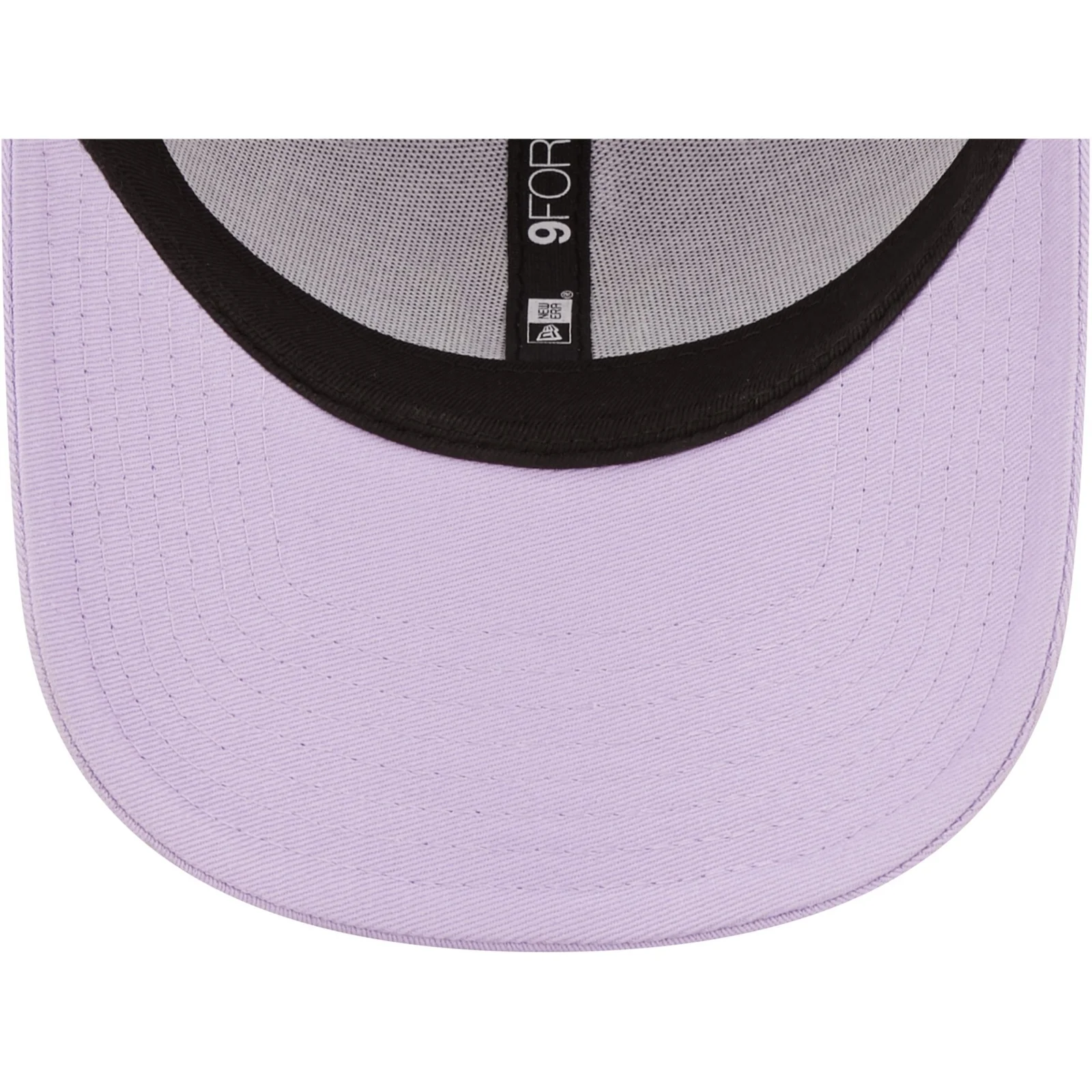New Era Mens 9FORTY New York Yankees Baseball Cap - Purple - Image 5