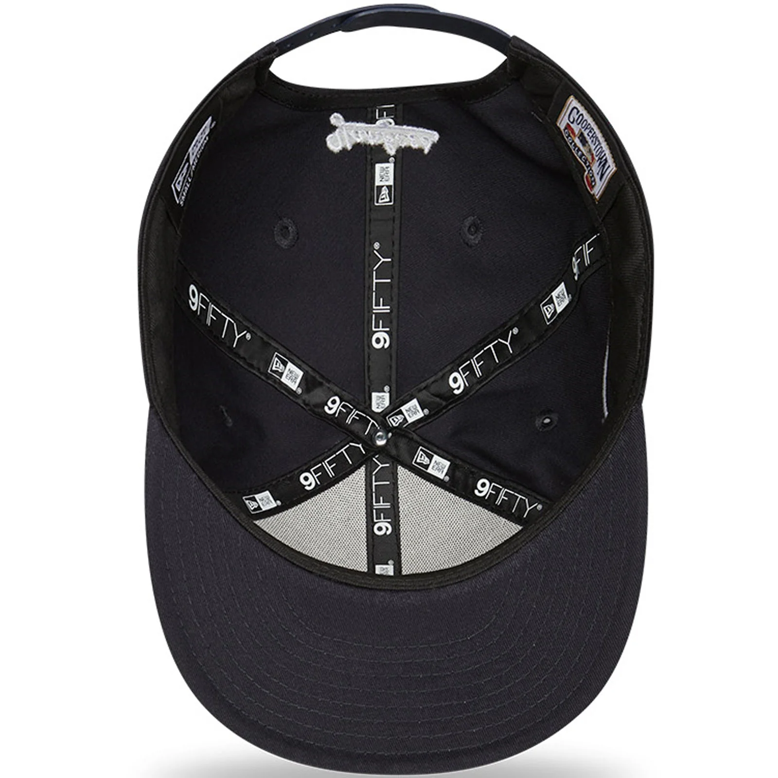 New Era New York Yankees 9FIFTY Cooperstown Snapback Cap - Black - Image 5