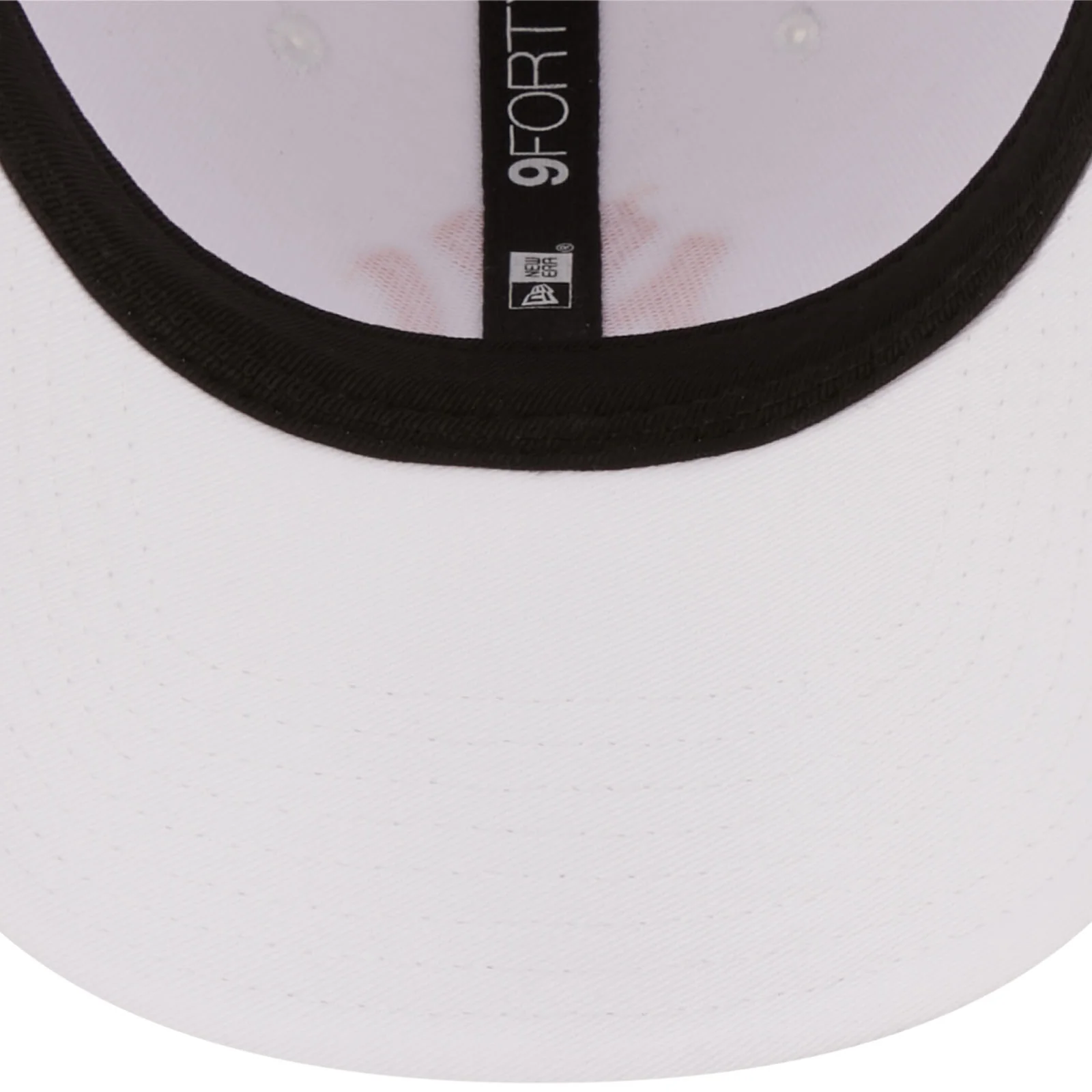 New Era New York Yankees League Essential 9FORTY Cap - White - Image 5