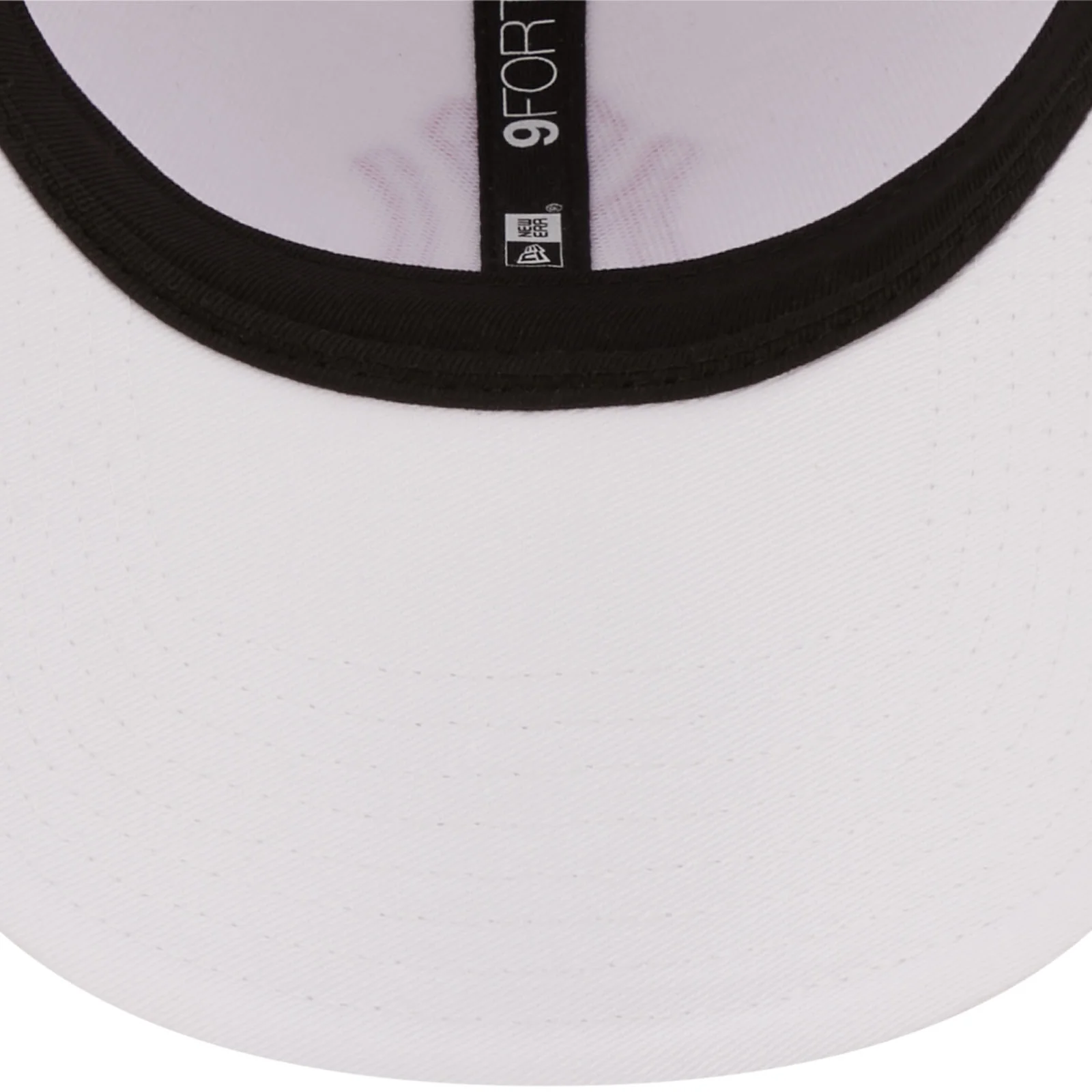 New Era New York Yankees League Essential 9FORTY Cap - White - Image 5