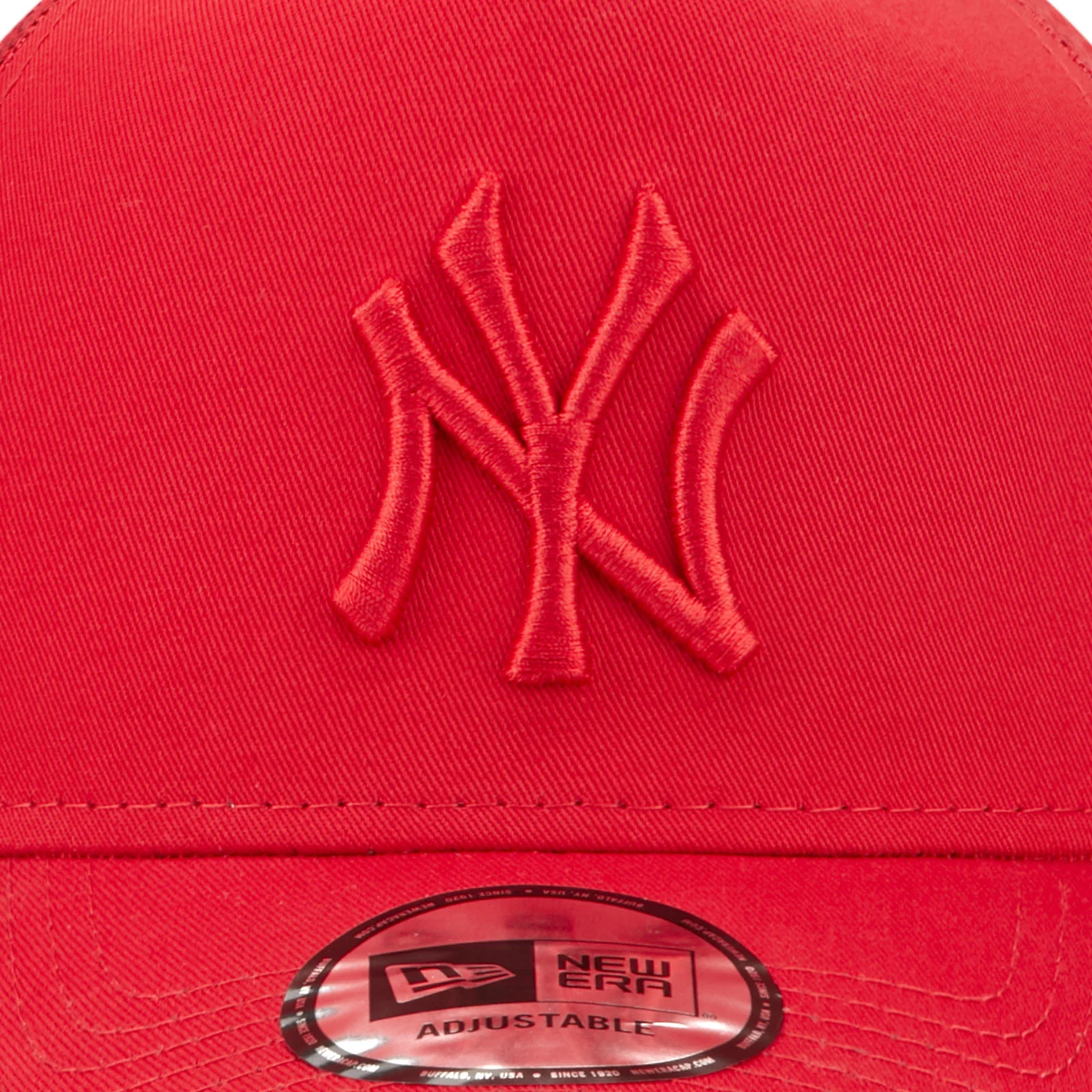 New Era New York Yankees Tonal Mesh 9FORTY Trucker Cap - Red - Image 6