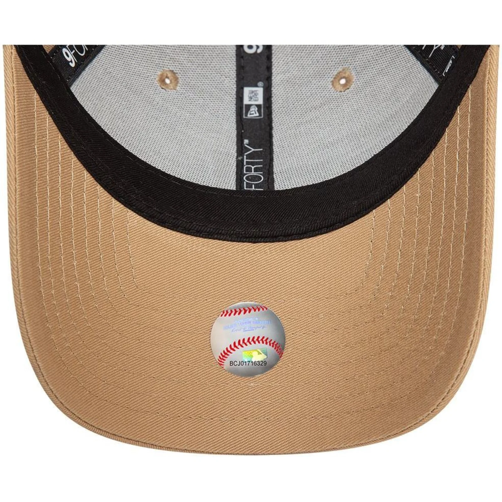 New Era Womens 9FORTY New York Yankees Baseball Cap - Light Beige - Image 5