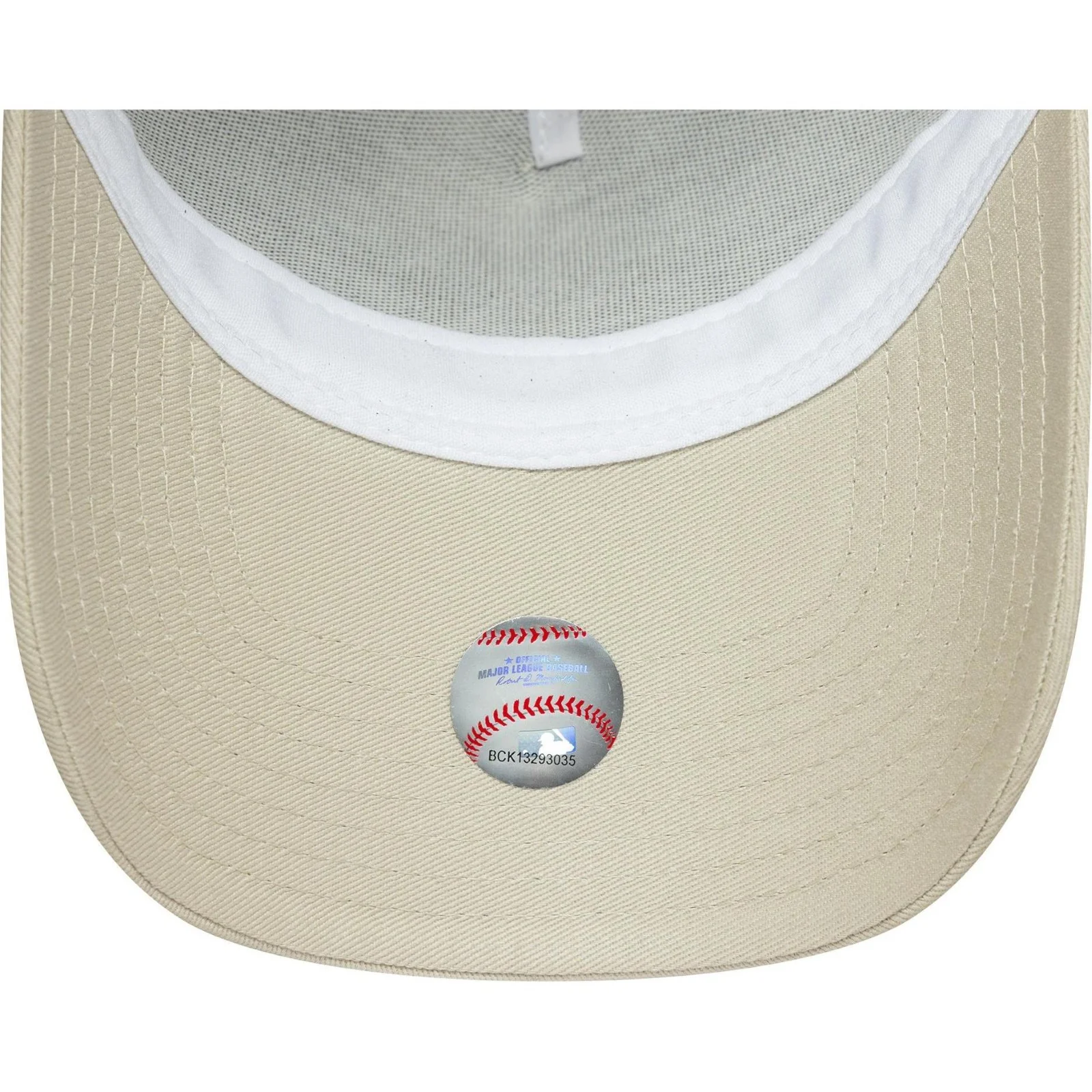 New Era Womens 9FORTY New York Yankees Trucker Cap - Light Cream - One Size - Image 5