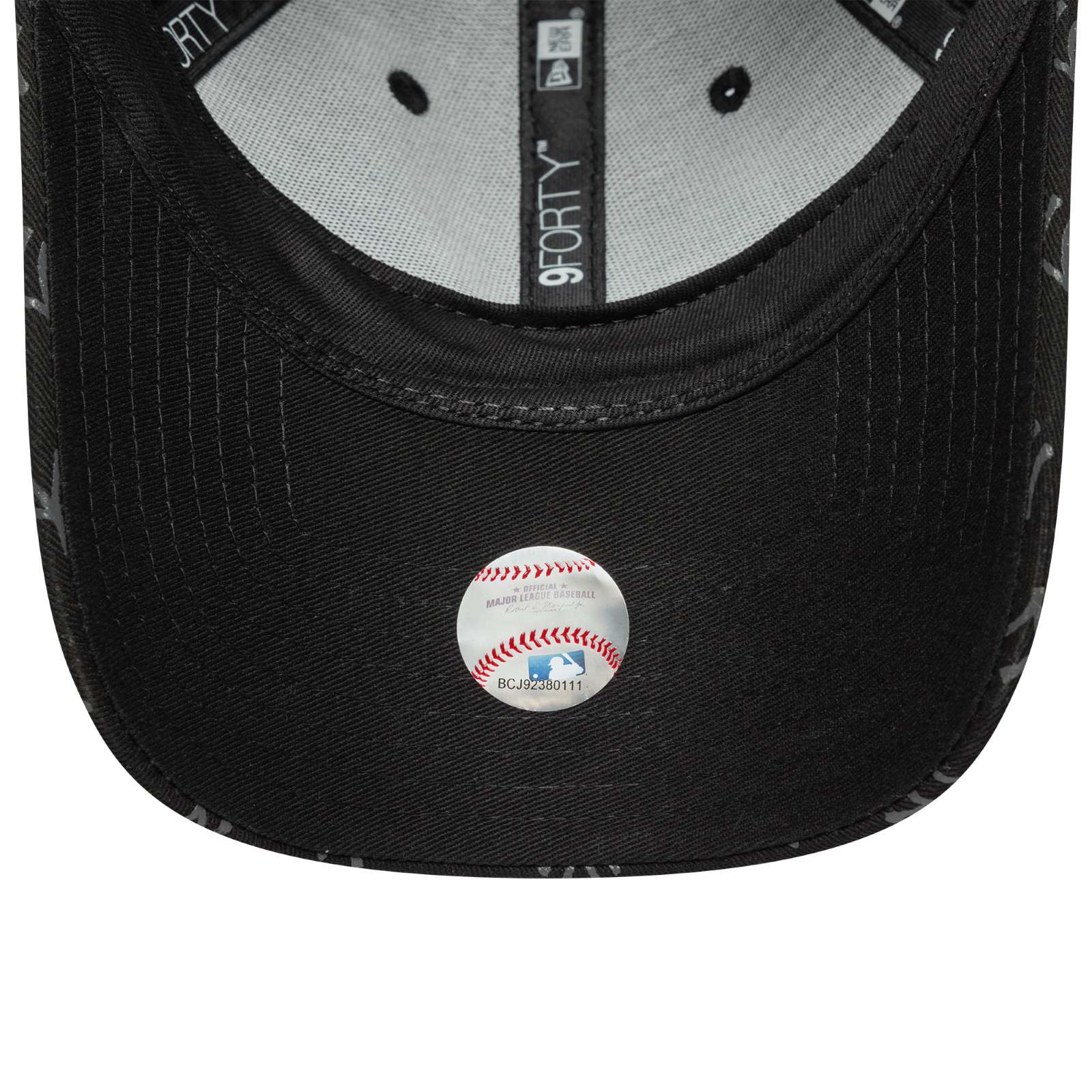 New Era Womens New York Yankees 9FORTY Monogram Baseball Cap - Black - OSFM - Image 5