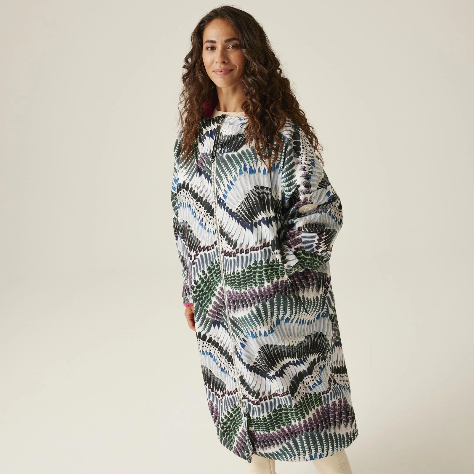 Regatta Christian Lacroix Lebosc Hooded Changing Robe - Image 3