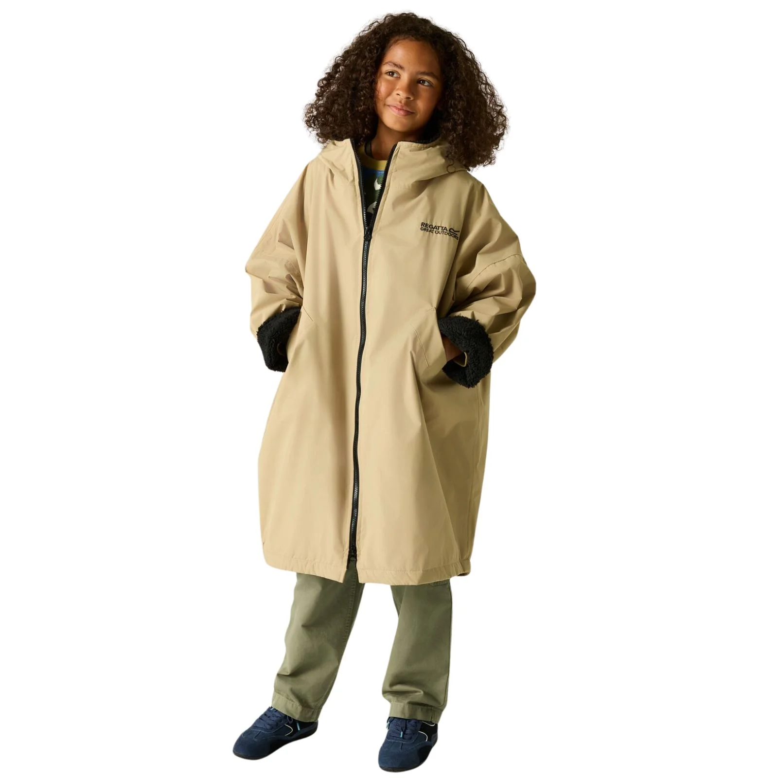 Regatta Kids Spirit Of Adventure Waterproof Changing Robe - Image 11