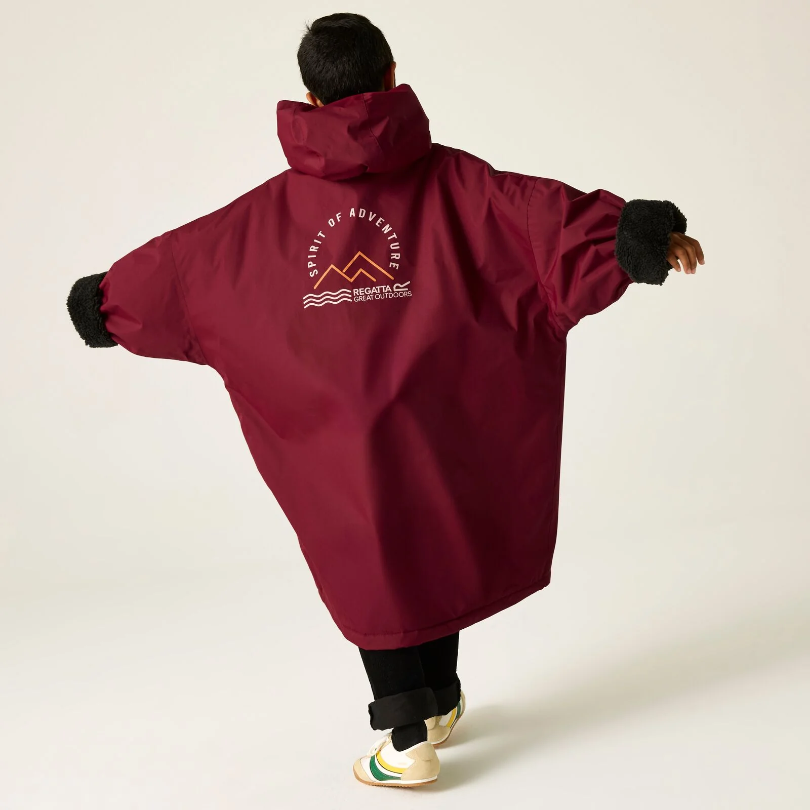 Regatta Kids Spirit Of Adventure Waterproof Changing Robe - Image 145