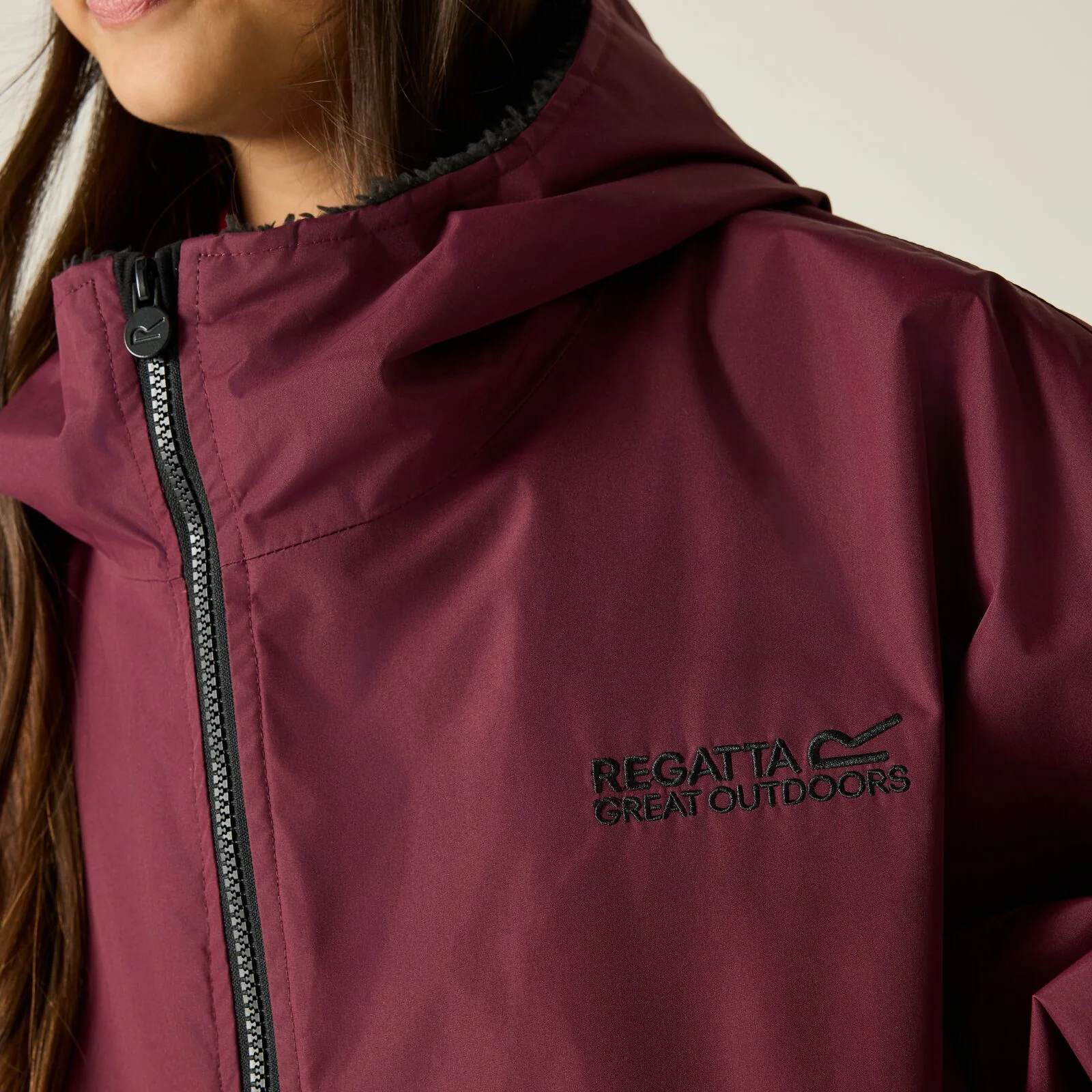Regatta Kids Spirit Of Adventure Waterproof Changing Robe - Image 172