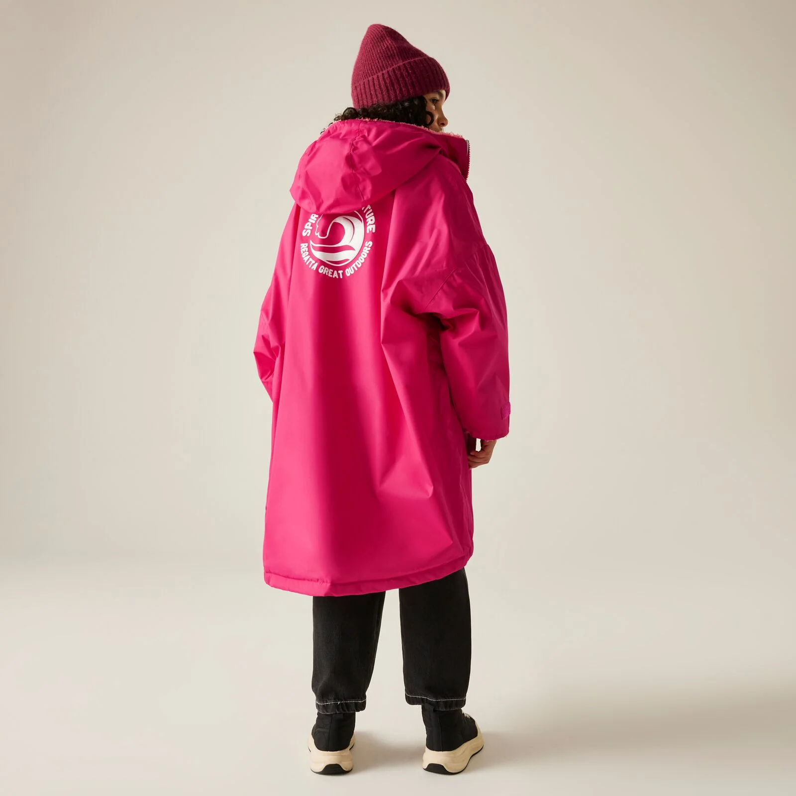 Regatta Kids Spirit Of Adventure Waterproof Changing Robe - Image 55