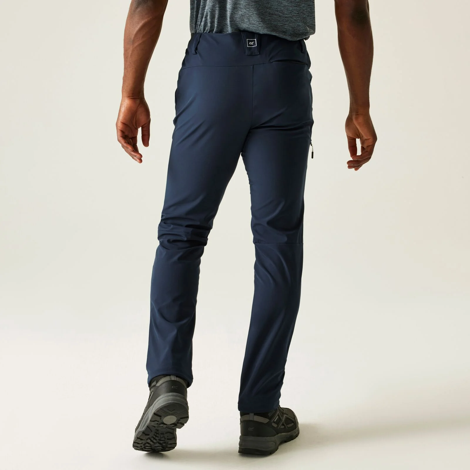 Regatta Mens Bayfell Quick Drying Walking Trousers - Image 4