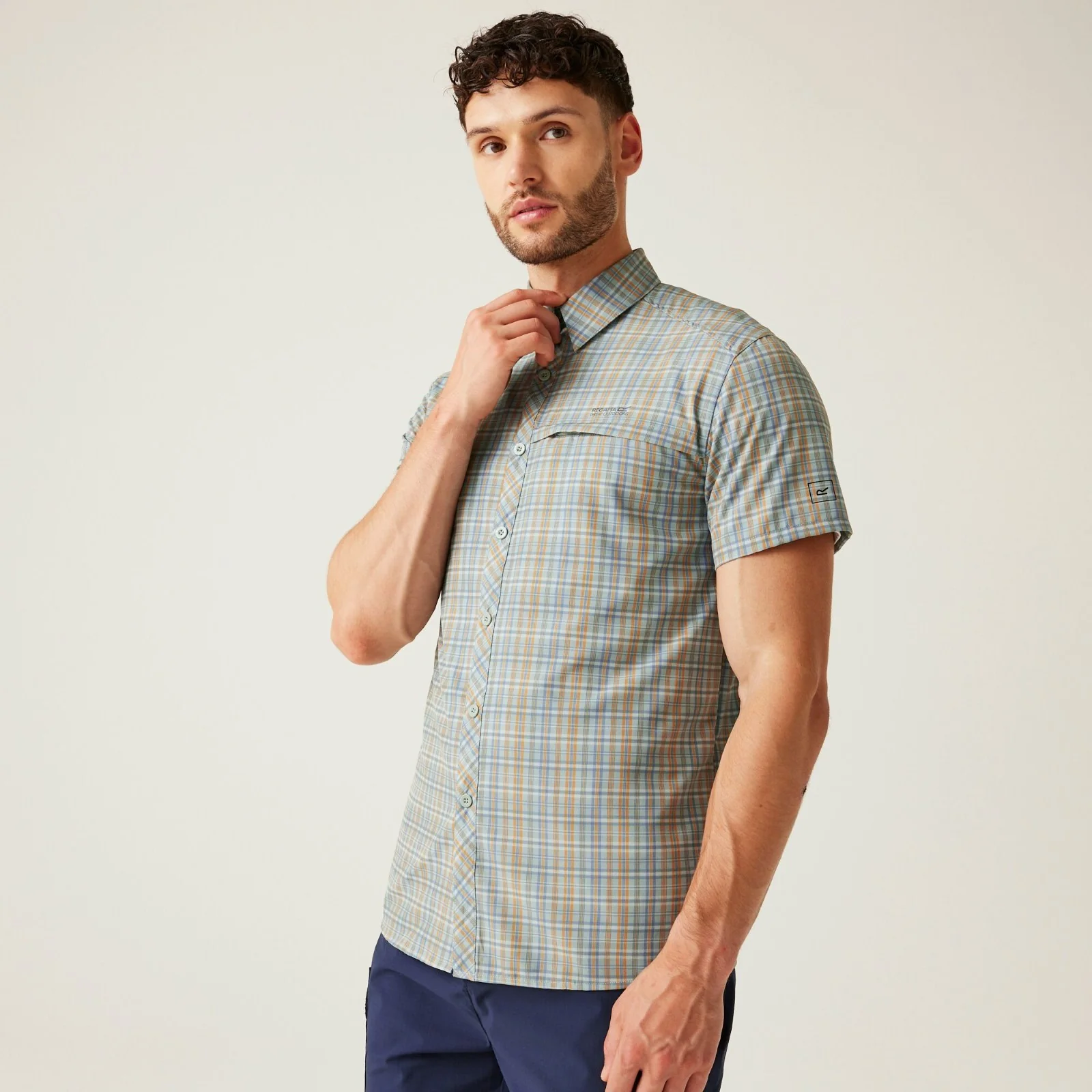 Regatta Mens Insect Repellent Packable Short Sleeve Shirt - Image 3