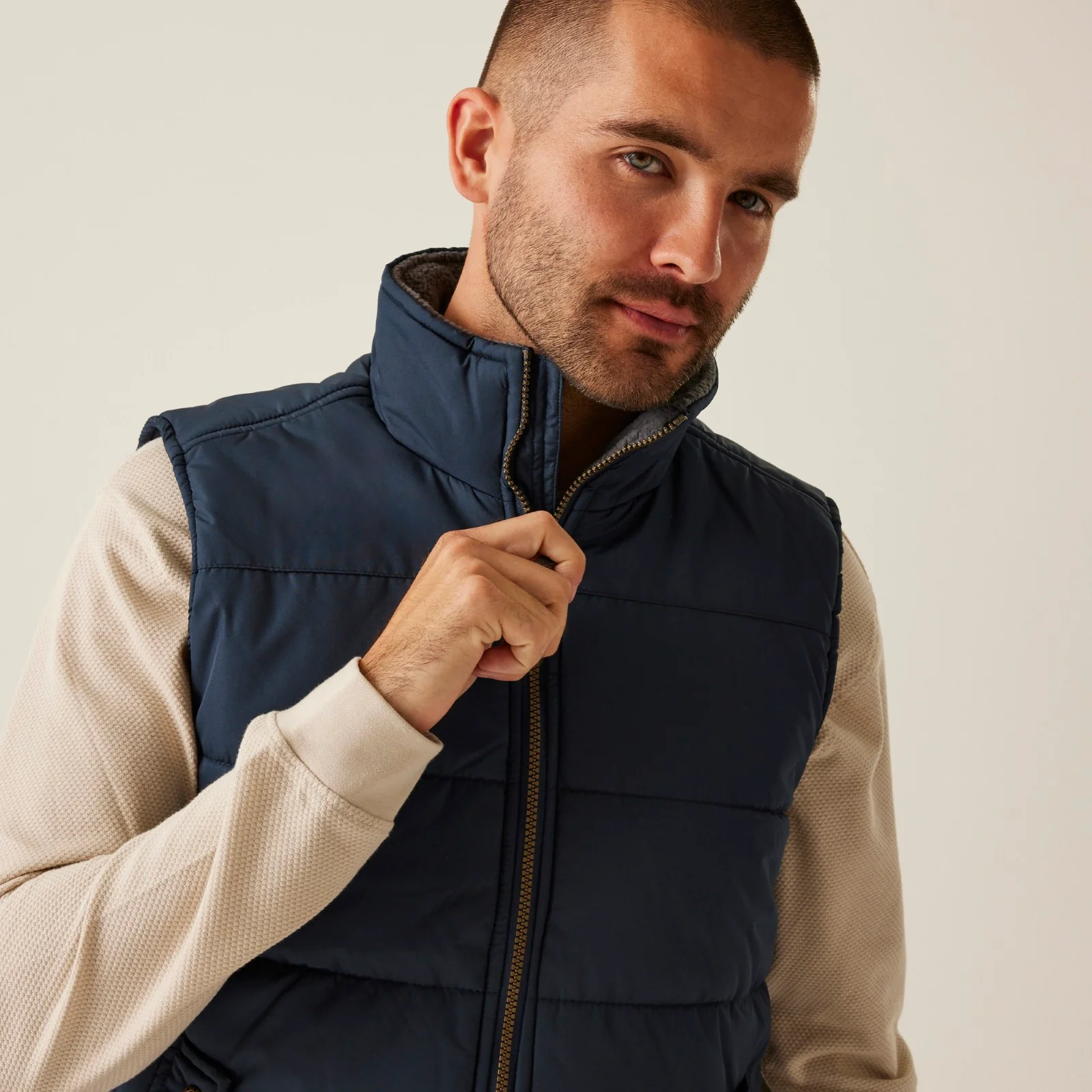 Regatta Professional Mens Altoona Padded Gilet - Image 15