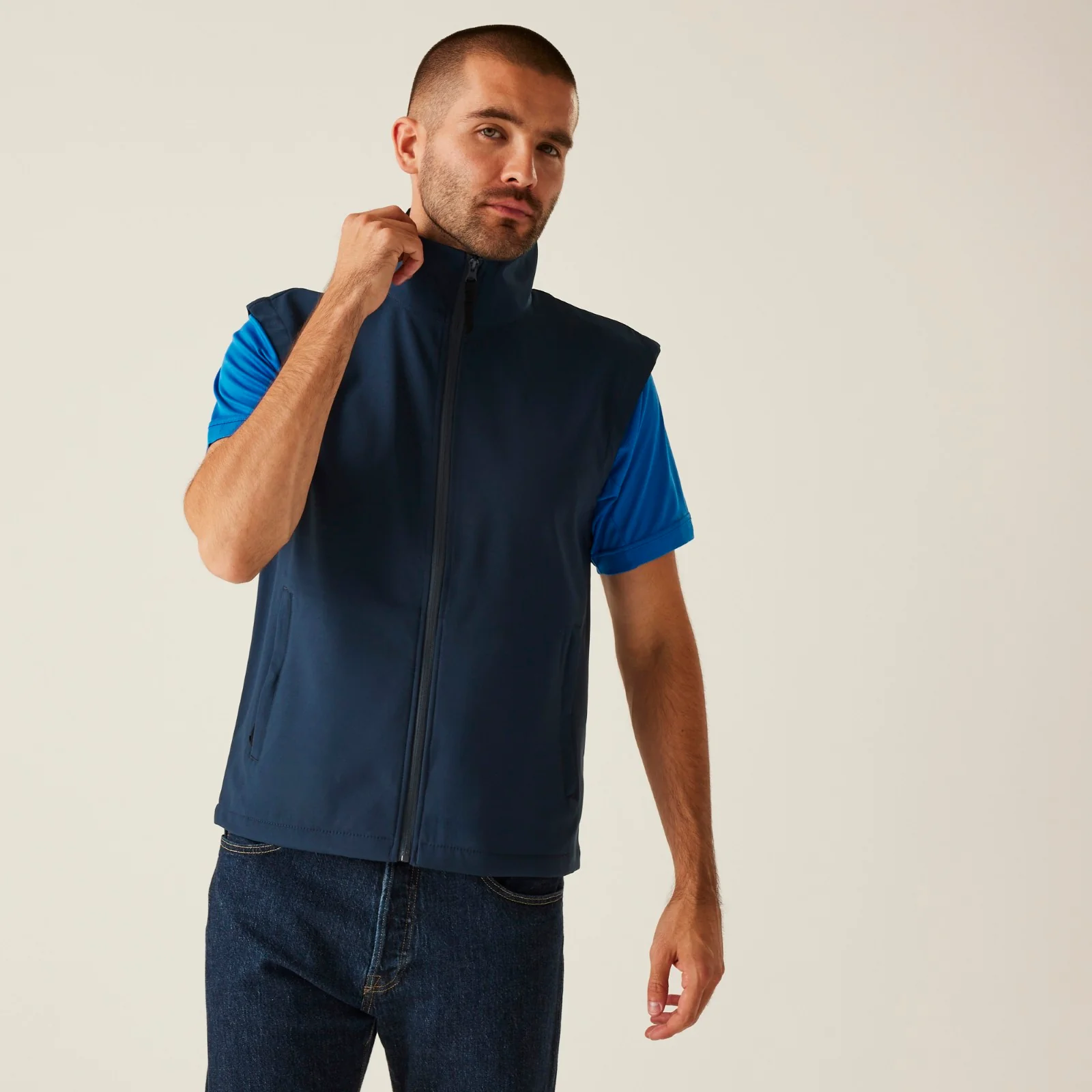 Regatta Professional Mens Classic Printable Softshell Gilet - Image 3
