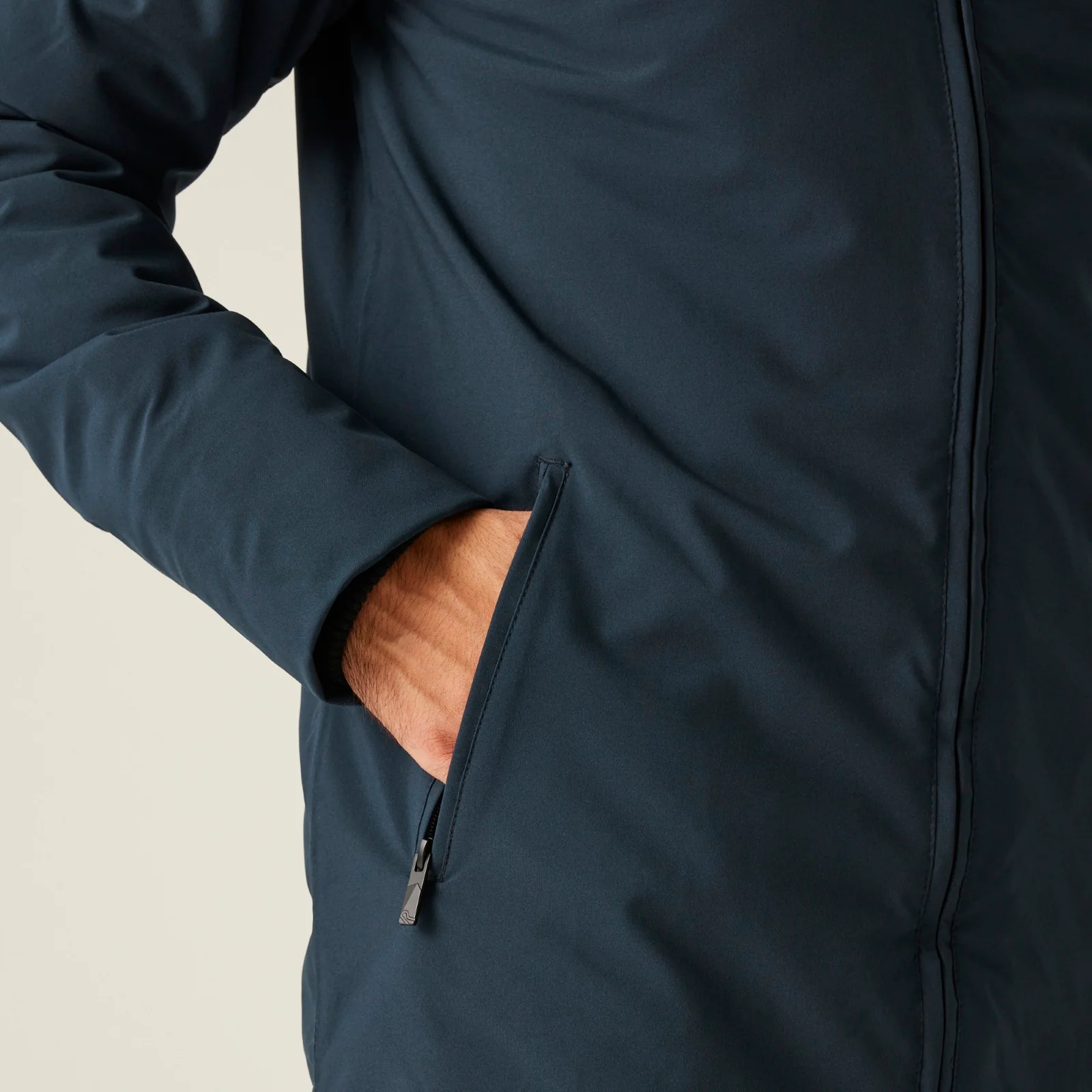 Regatta Professional Mens Hampton Executive Waterproof Jacket - Image 12