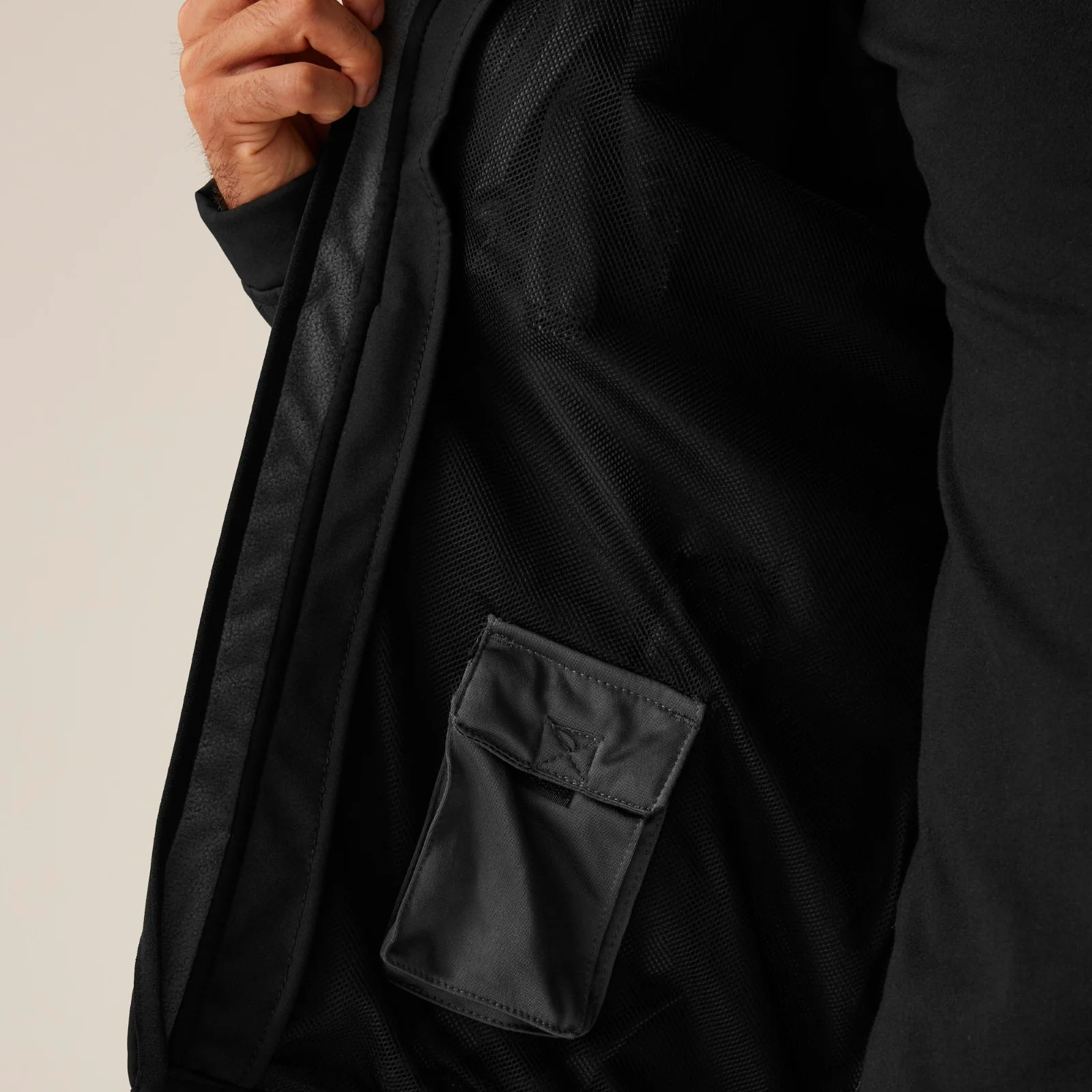 Regatta Professional Mens Hydroforce 3 Layer Membrane Softshell Jacket - Image 16