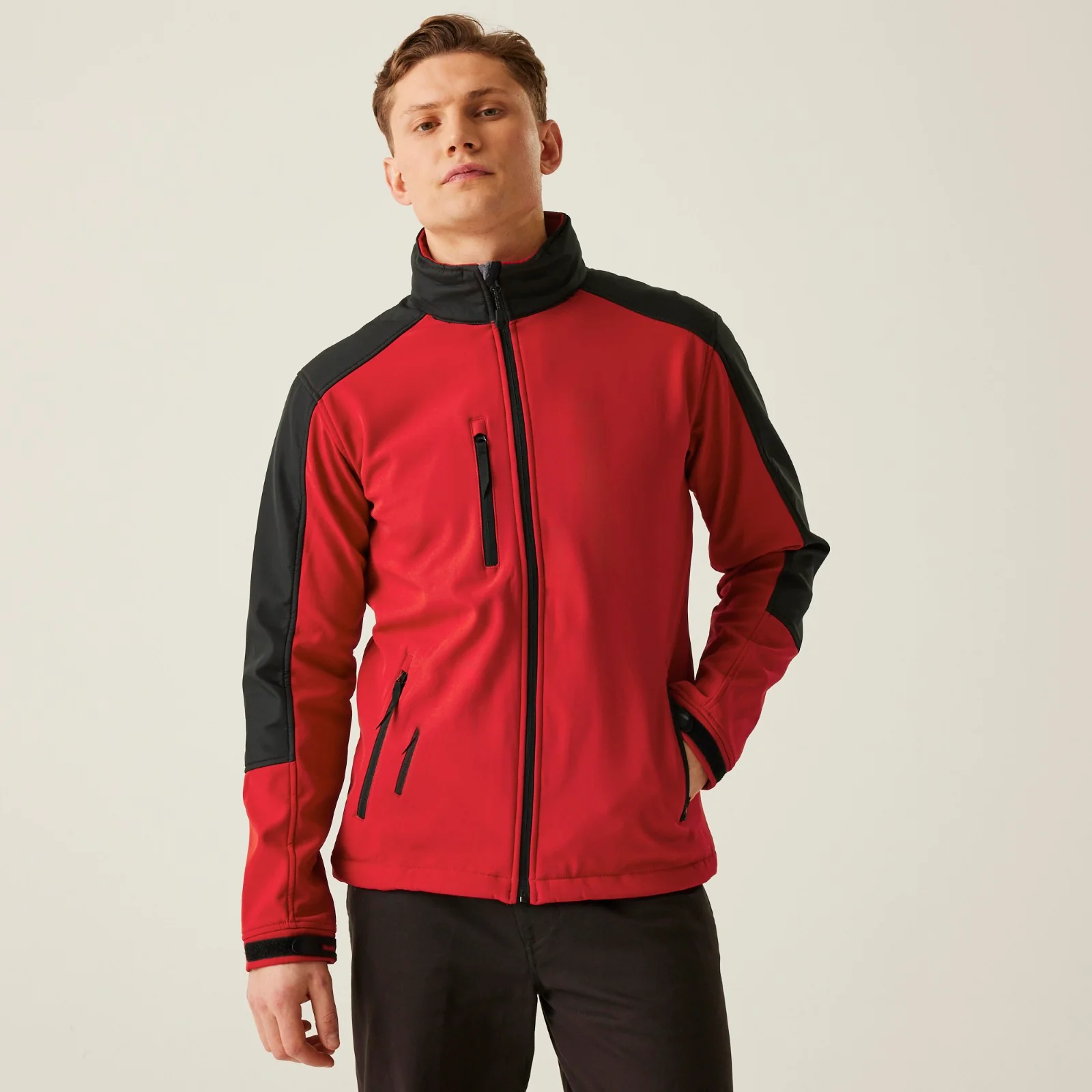 Regatta Professional Mens Hydroforce 3 Layer Membrane Softshell Jacket - Image 2