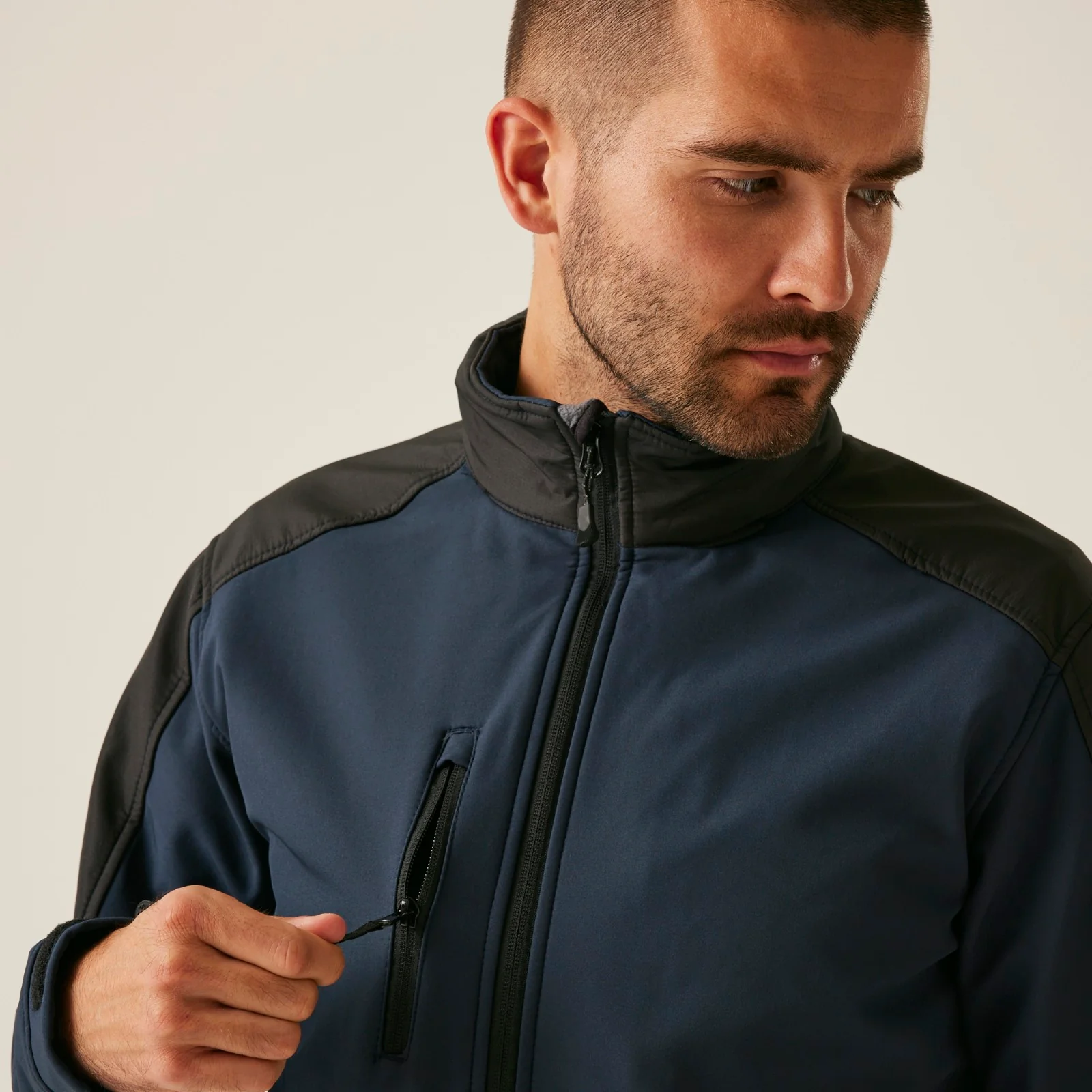 Regatta Professional Mens Hydroforce 3 Layer Membrane Softshell Jacket - Image 20