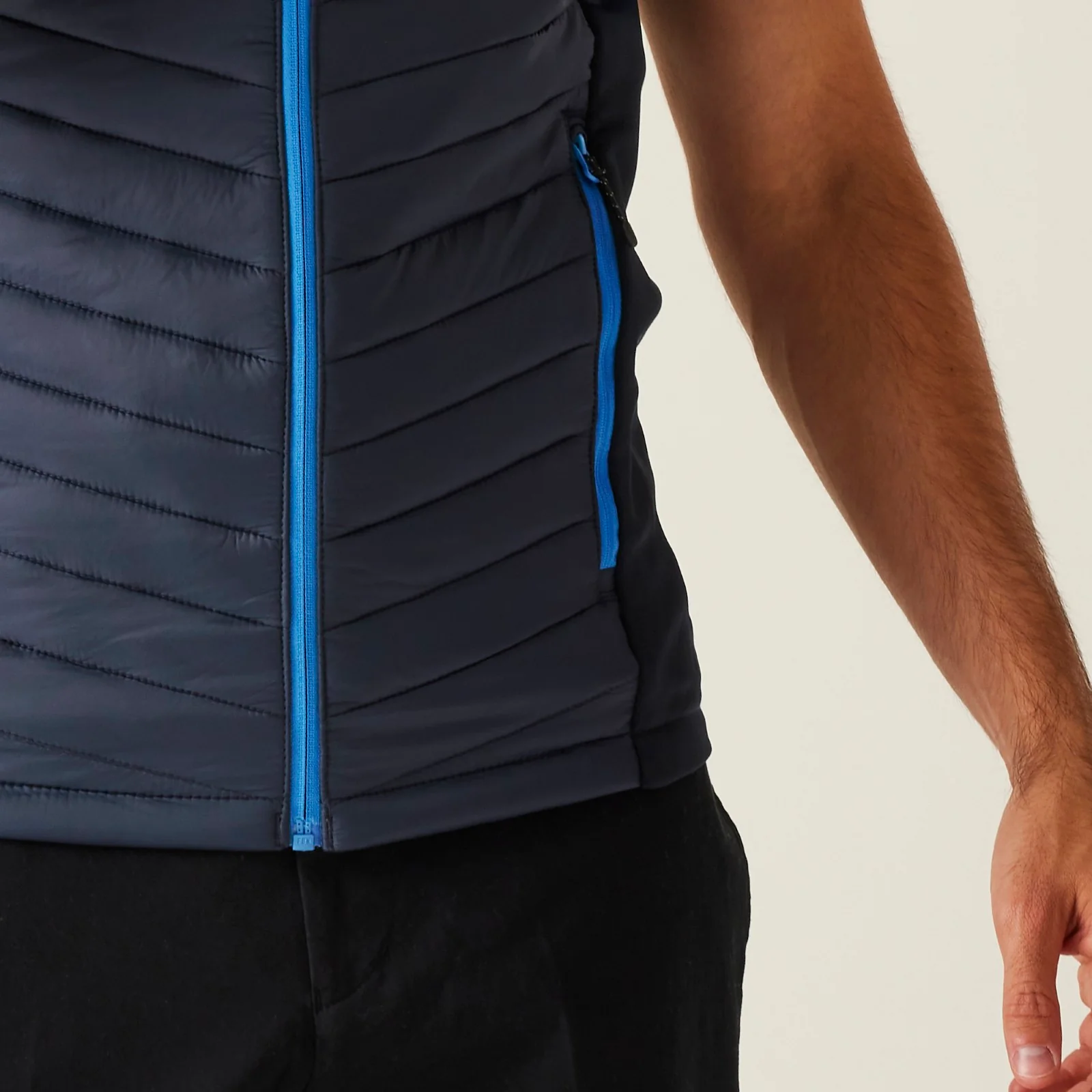 Regatta Professional Mens Navigate Hybrd Gilet - Image 24