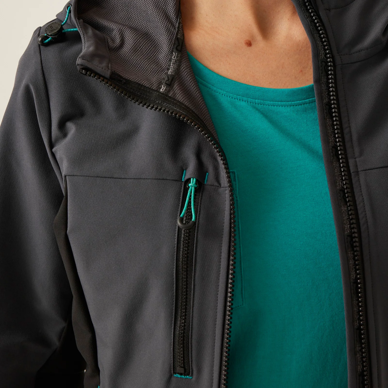 Regatta Professional Womens ADA Stretch Softshell Jacket - Image 4