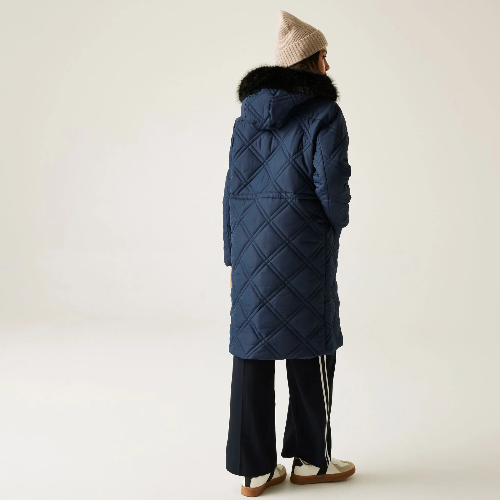 Regatta Womens Freyla  Longline Quilted Padded Jacket - Image 8