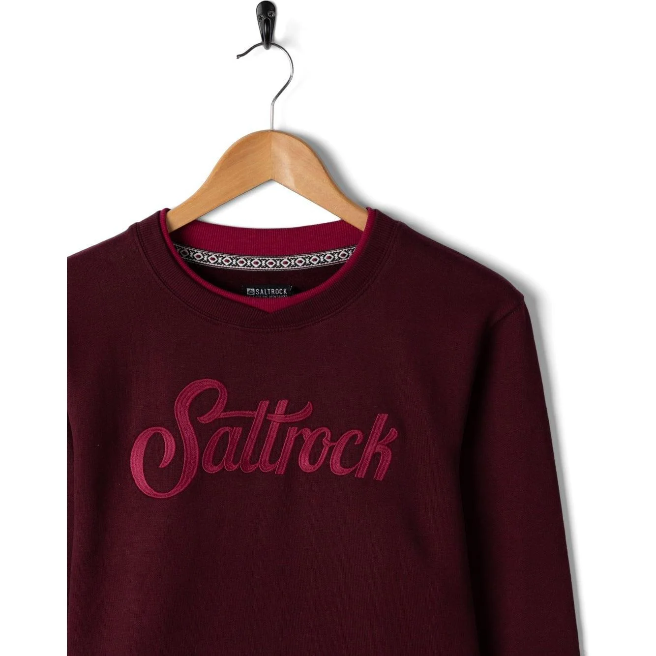 Saltrock Womens Trader Embroidered Sweatshirt - Image 10