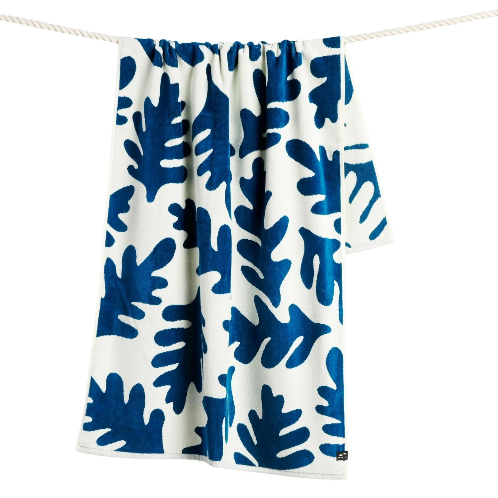 Slowtide Hele Premium Woven Beach Towel - Image 5