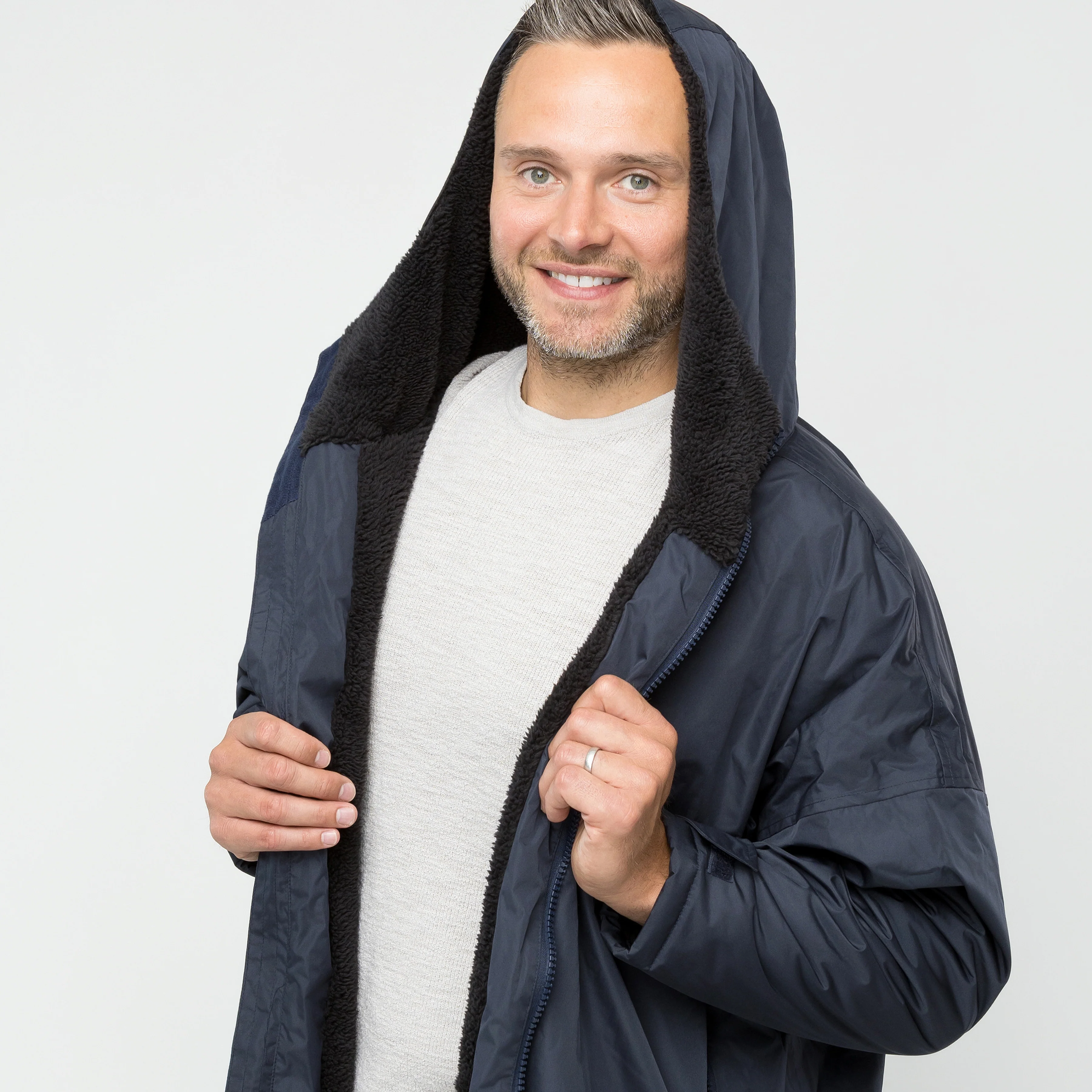 Snuggaroo Waterproof Hooded Changing Robe - Image 19