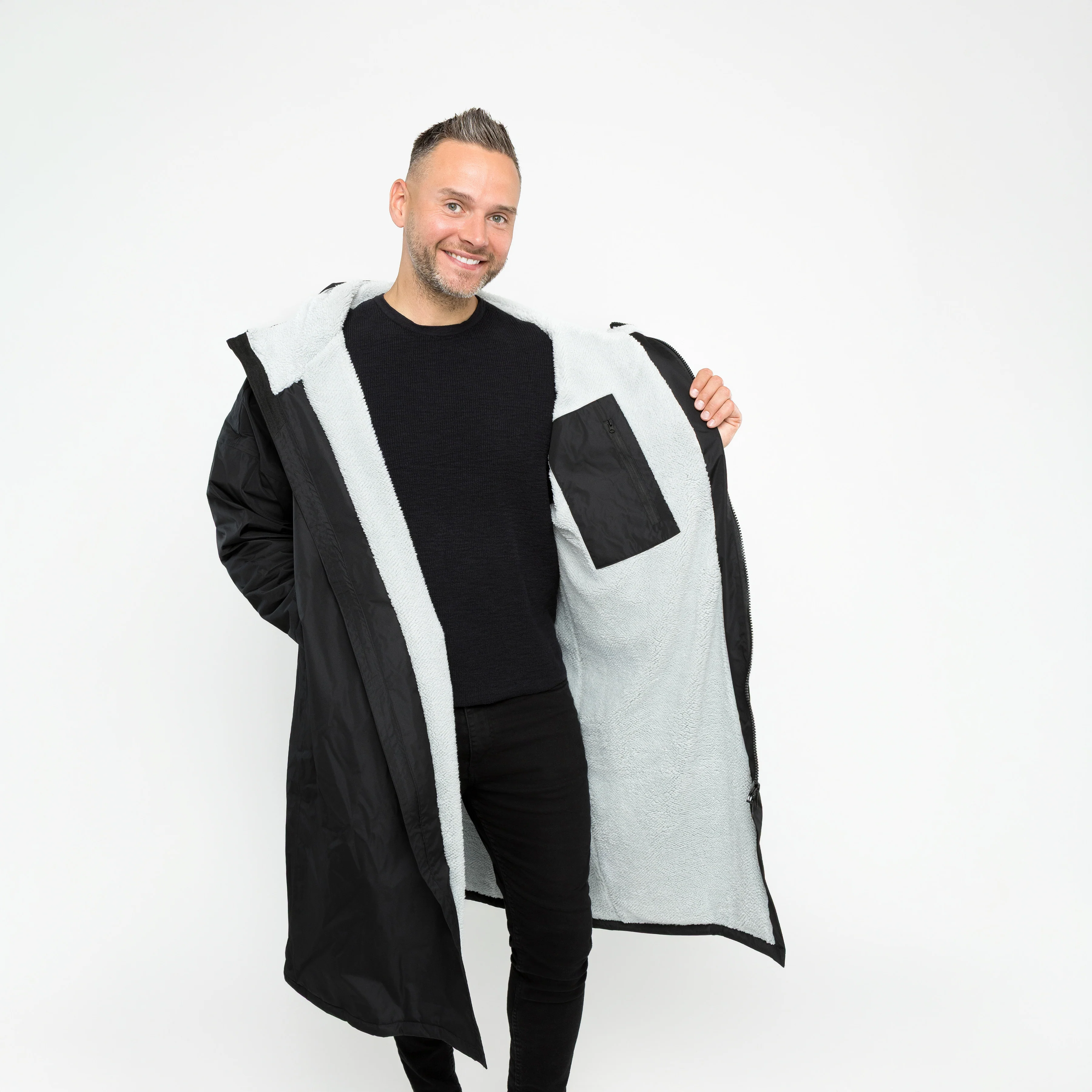 Snuggaroo Waterproof Hooded Changing Robe - Image 8